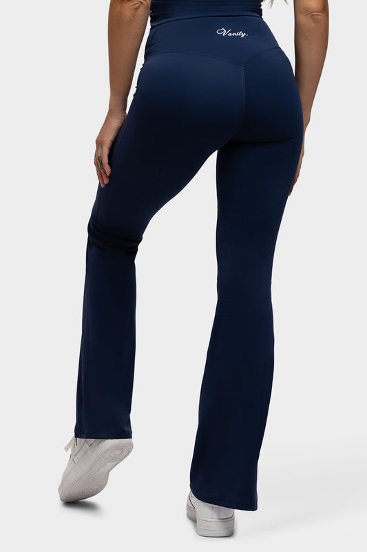 Nueva Flared Legging