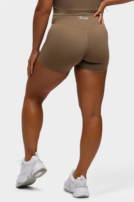 Nueva Shorts
